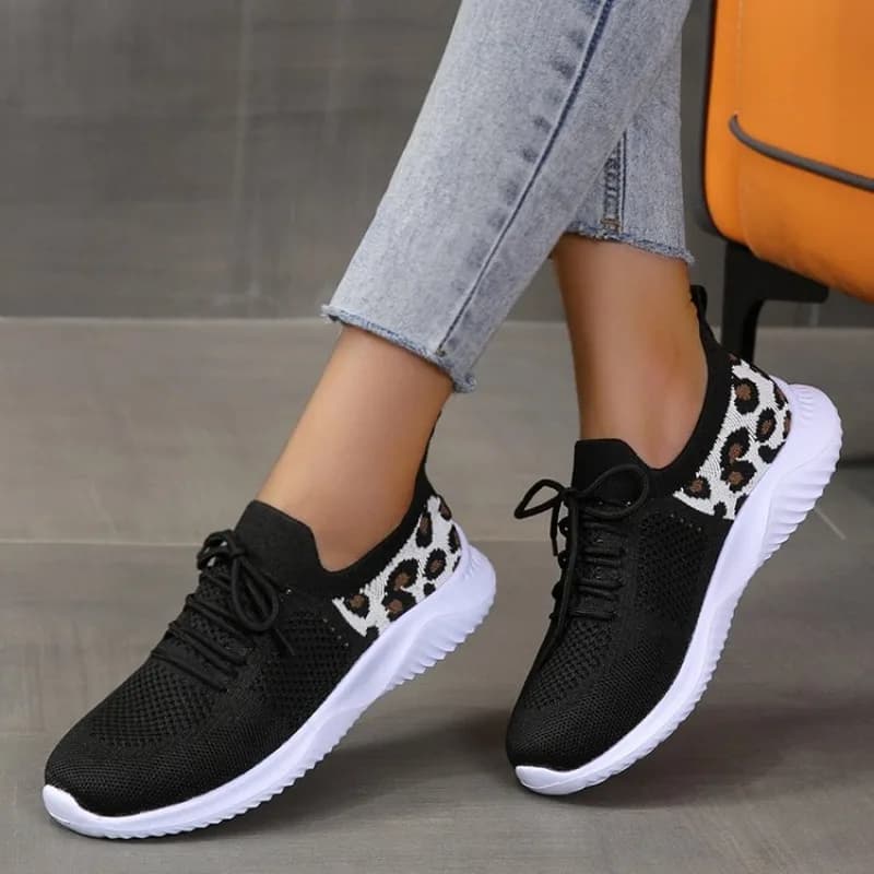 Women's Summer Casual Sneakers Shoes Mesh Breathable Lace Up Flat Trend Fly Weaving Shoes Fashion Leisure Sports Single Shoes