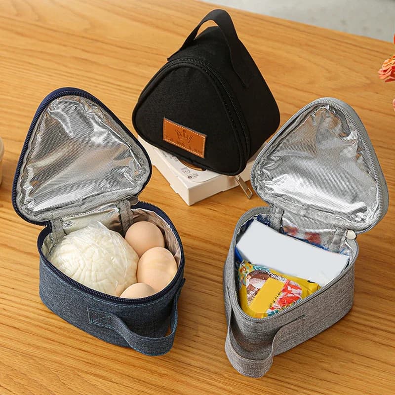 Nuova borsa isolante triangolare Mini borsa per palline di riso per studenti in foglio di alluminio Borsa per pranzo portatile carina Borsa per il pranzo all'aperto