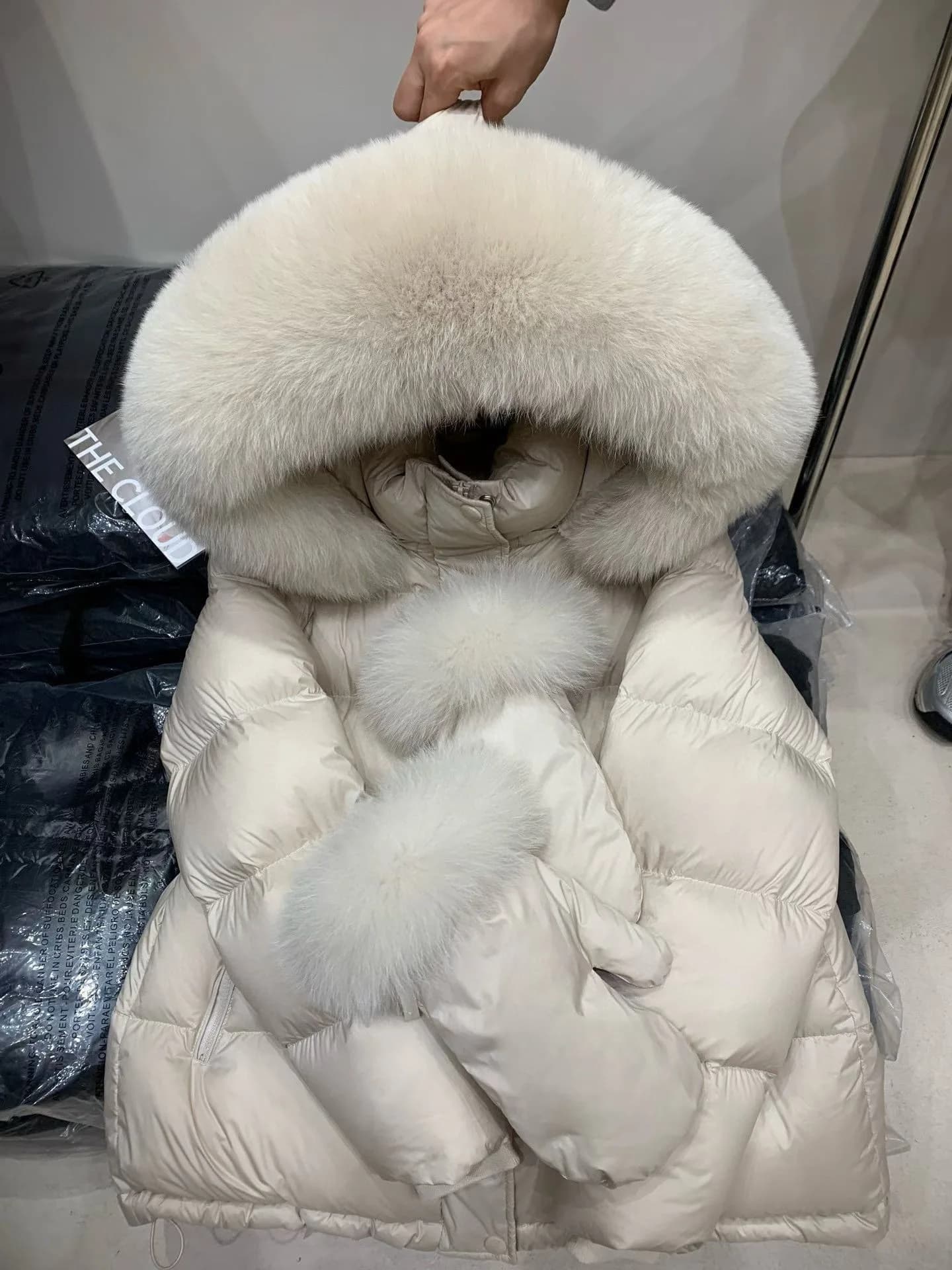 90 Piumino d'anatra bianco da donna Giacca invernale a sbuffo con guanto Grande collo in vera pelliccia con cappuccio Cappotto caldo addensato