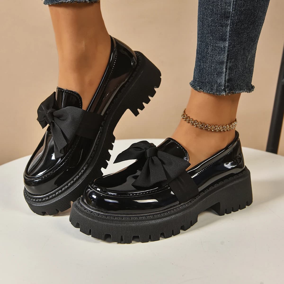 Primavera 2025 Mocassini da donna Slip on Mary Jane Scarpe da donna Punta tonda Solid Butterfly Chunky Tacchi bassi Scarpe casual Zapatos De Mujer