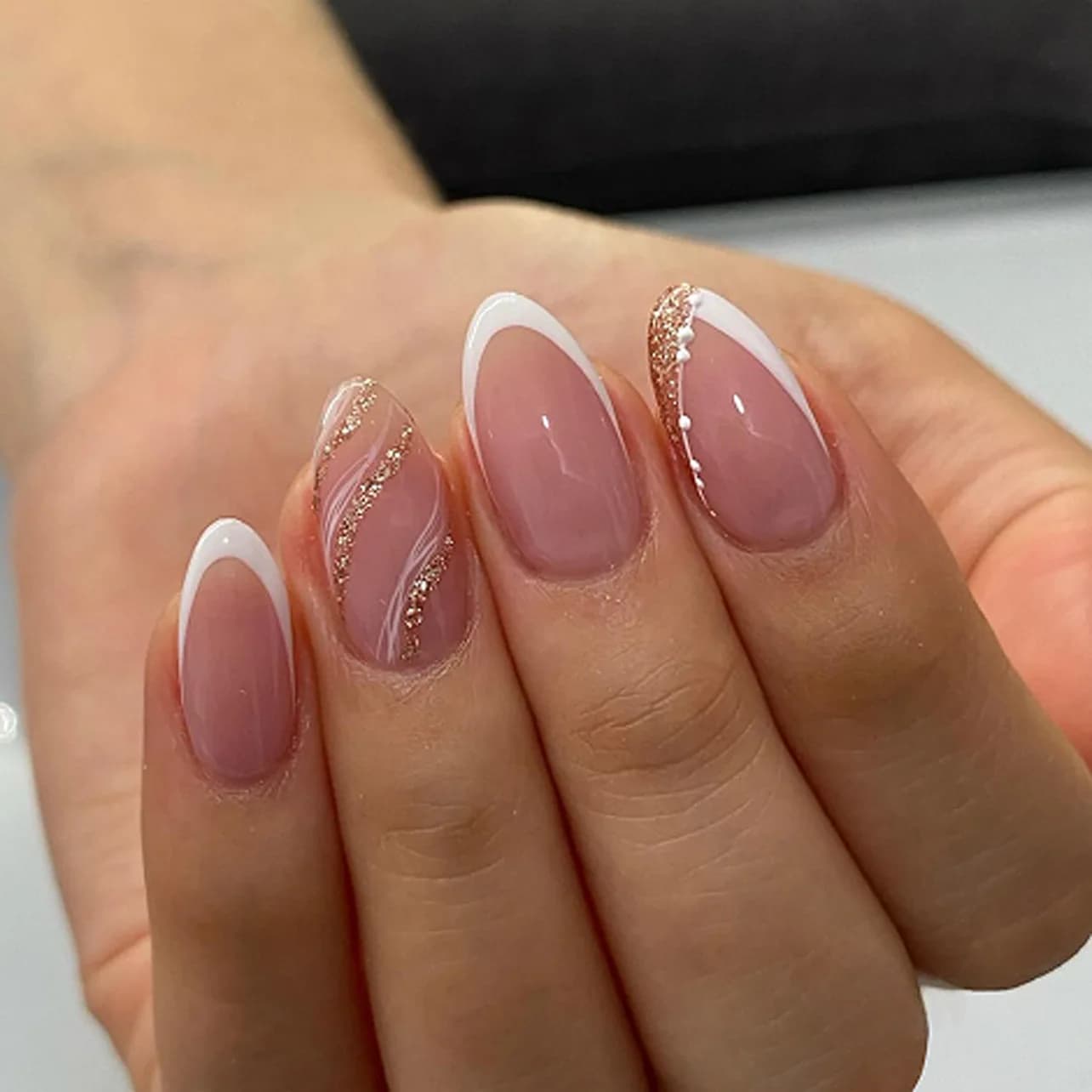 French white glitter wearing nail short simple almond nail fake nail nail art piece