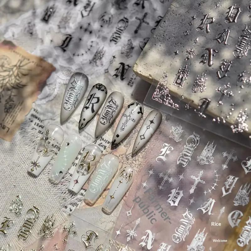 1 Foglio di Adesivi per Unghie 3D con Lettere Europee, Stile Gotico Scuro, Autoadesivi, Decorazioni per Manicure Sottili e Resistenti
