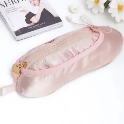 Elegante Astuccio per Penne a Forma di Scarpette da Ballo, Organizer in Tessuto Resistente per Penne, Pennelli, Piccoli Oggetti Essenziali, Portatile per Danza, Trucco e Viaggi