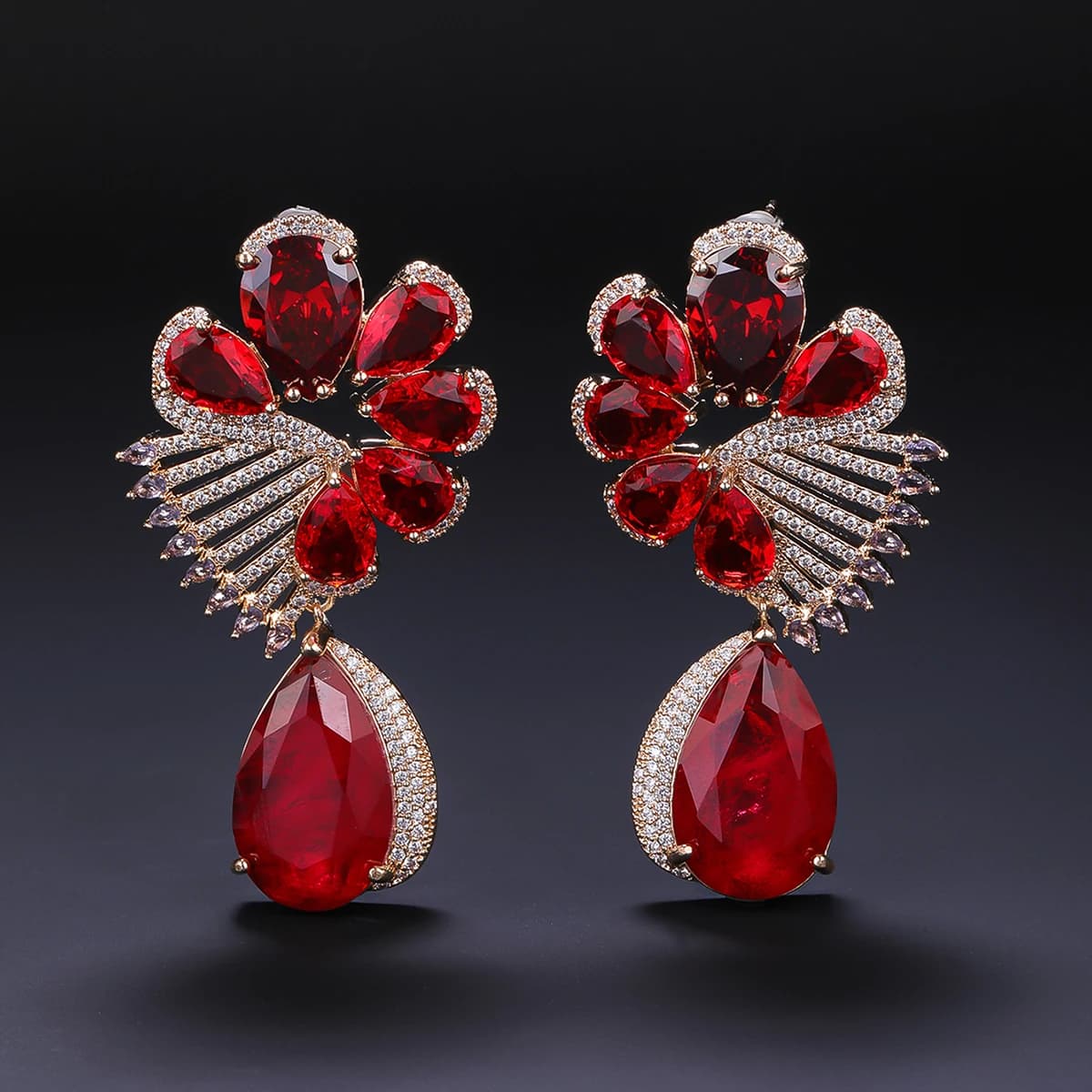 Splendidi orecchini con zirconi cubici a goccia d'acqua Sposa da sposa, Accessori da donna Regalo di gioielli per feste di nozze CE12327
