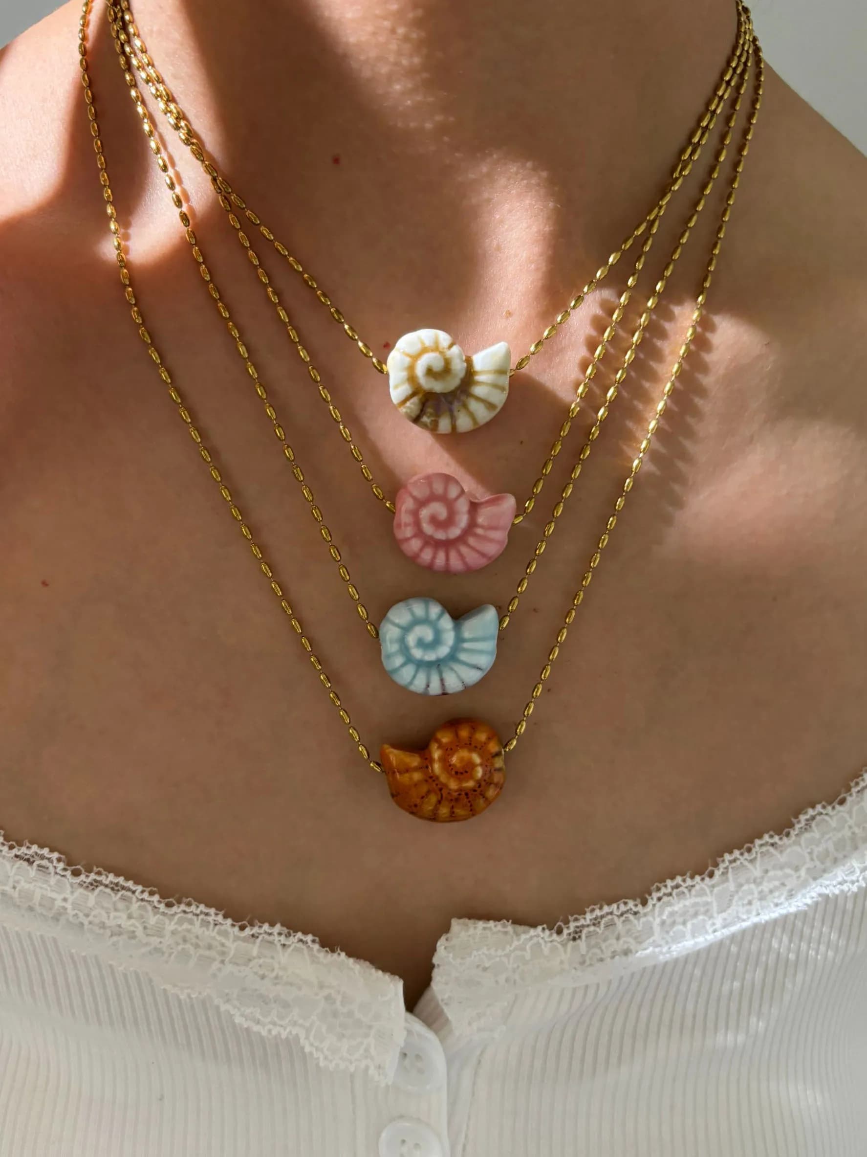 Peri'sbox New Cute Multicolour Ceramic Conch Pendant Necklace for Women Stainless Steel Chain Trendy Holiday Jewelry Gift Summer
