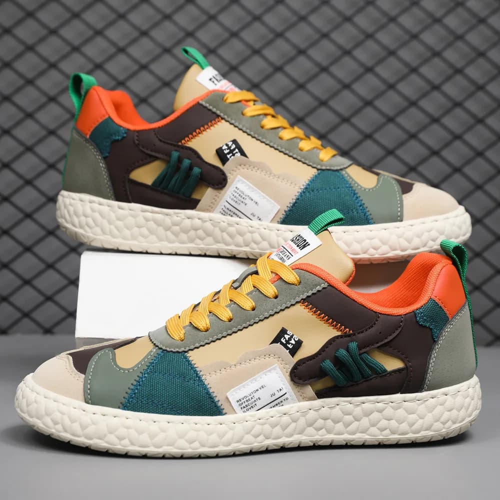 Scarpe da ginnastica da uomo Autunno Nuove scarpe da corsa antiscivolo per esterni traspiranti Scarpe casual comode e leggere con lacci alla moda