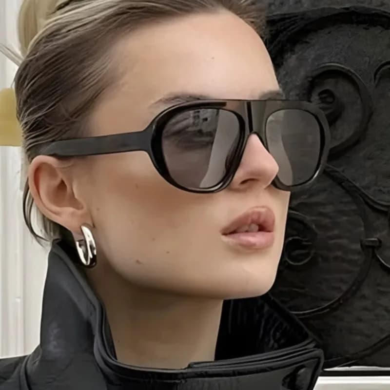 Sunglasses Curtain Pilot, Fashion Design for Men and Women, Blue Lens, UV400 Protection, Oversize Retro Style