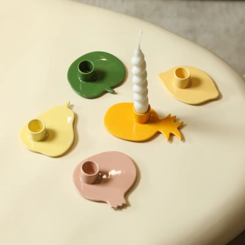 Candeliere in ceramica creativa Portacandele a forma di frutta del fumetto Contenitore di stoccaggio da tavolo Base per aromaterapia Decorazione della casa