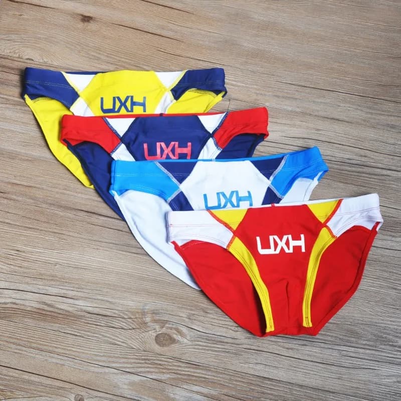 2025 slip con cuciture alla moda da uomo Costume da bagno da spiaggia giapponese da spettacolo slip attillati UXH026
