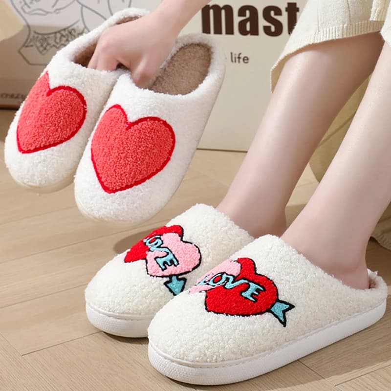 Pantofola fuzzy da casa donna cuore d'amore arcobaleno uomo uomo scarpe da casa peluche inverno caldo pavimento interno antiscivolo donna Halloween peloso
