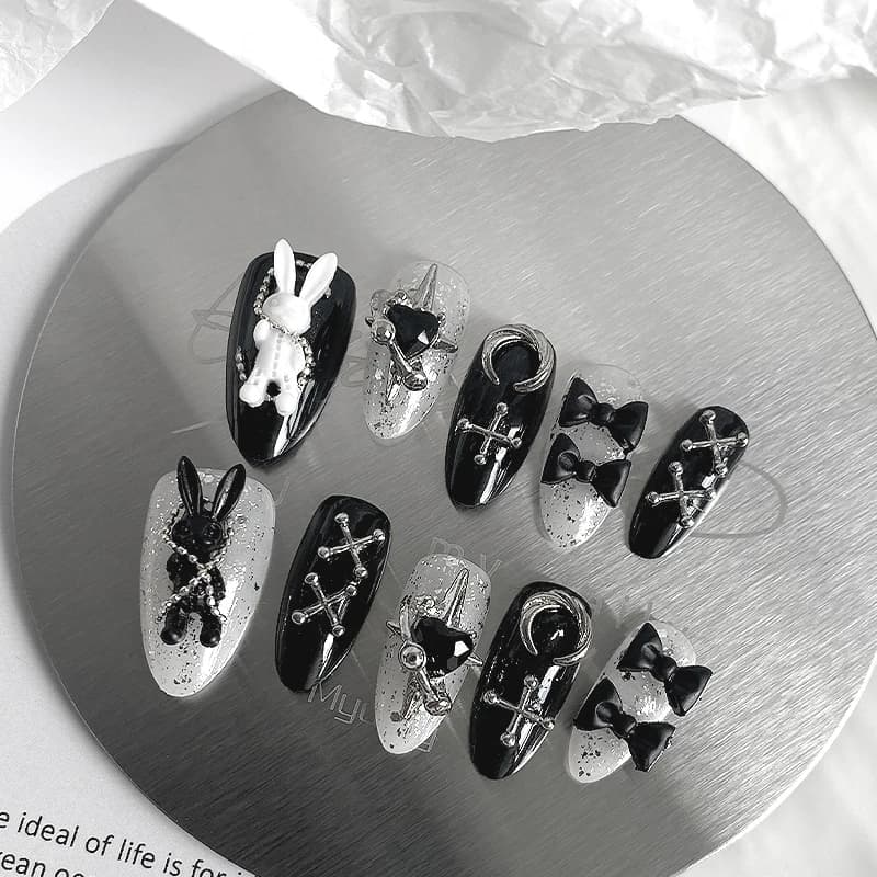 10 pieces handmade pure almond-shaped nail art, beautiful fake nails, black and white Halloween bunny, suitable for women to use