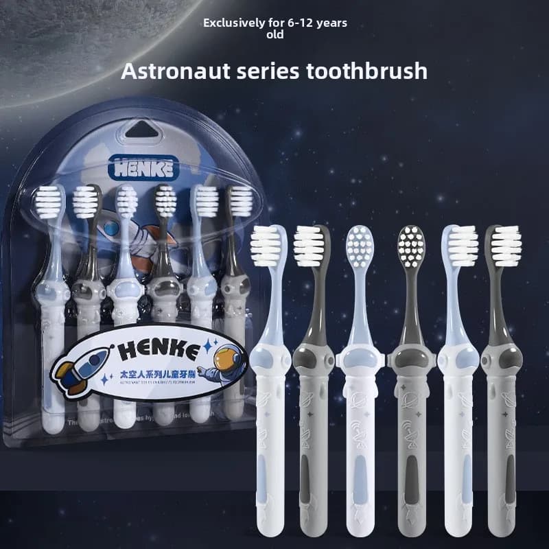 Spazzolino da denti per bambini astronauti dai 6 ai 12 anni, setole morbide antiscivolo, sbiancamento dei denti e protezione delle gengive, pulizia dei denti giovani