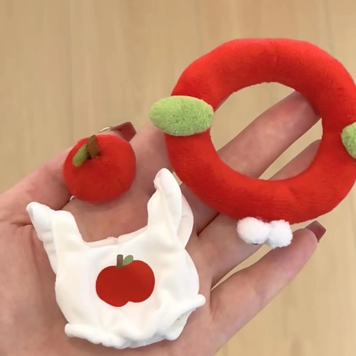 New 10cm baby clothes, cotton doll, cute casual sportswear, little apple set, plush toy dress-up clothes