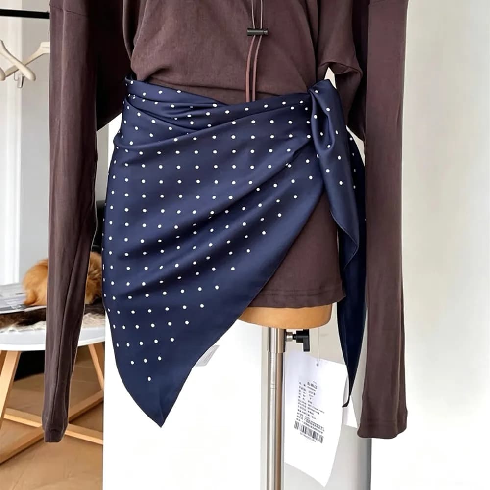 Foulard Quadrato alla Moda con Stampa a Pois, Sciarpa Decorativa da Donna per Collo e Vita, Bandana Elegante Estiva per il Pendolarismo