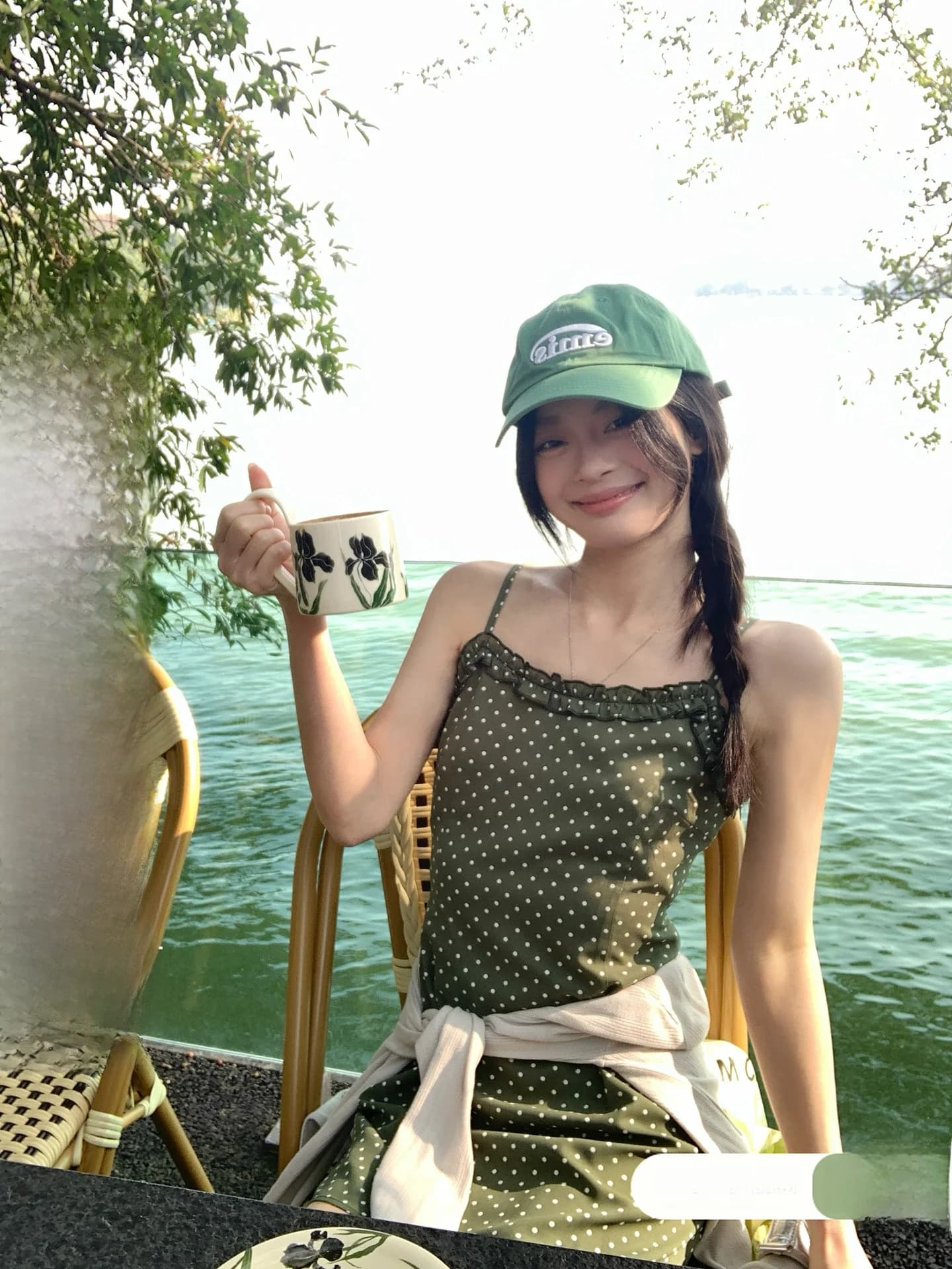 Nuovo Abito Estivo Unico e Bellissimo SONG ZHENG EN Verde Oliva a Pois con Volant Senza Spalline, Moda Femminile a Vita Alta Stile Coreano
