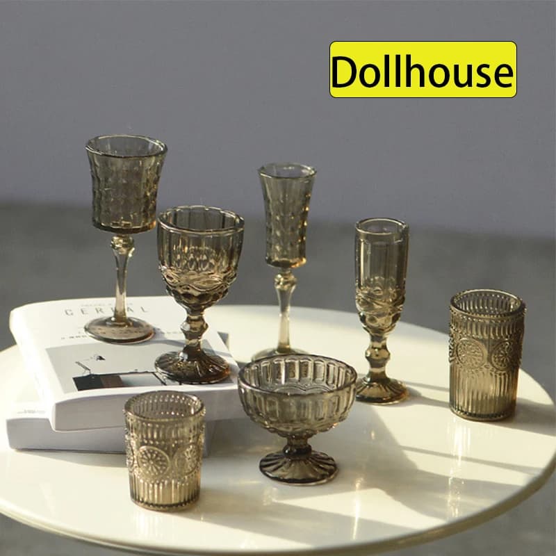 7 Pz/set 1:6 In Miniatura Tazza di Acqua Intagliato Bicchiere di Vino Bicchiere di Champagne Modello Mobili Da Cucina Casa Delle Bambole Accessori Finta Giocattoli