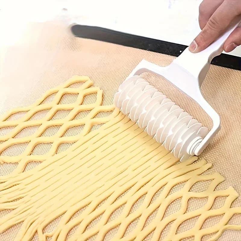1 piece mesh roll knife - Plastic pastry seal with smooth edges, mesh knife for baking cookies and pastries - Kitchen tool