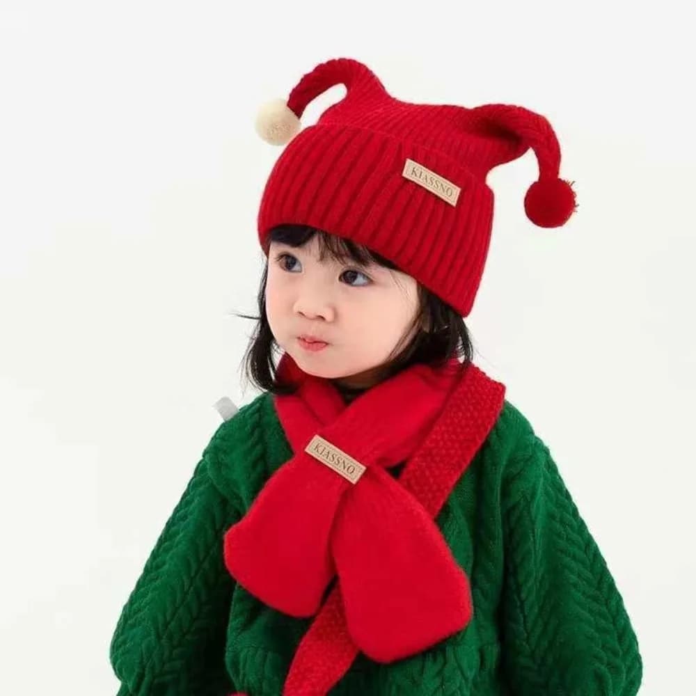 New set of hats with festive scarf, hot red pullover cap, windproof ear protection hat and cold-resistant for outdoor bicycle skiing