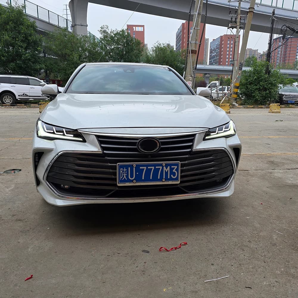 Per i modelli Toyota Avalon 2019-2024: aggiornamento automatico del gruppo faro con nuova lente per proiettore a LED, strumento plug-and-play