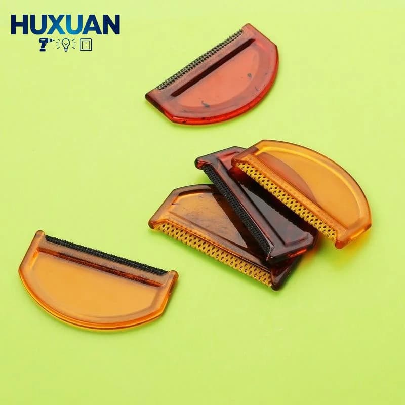 Manual Plastic Lint Remover Portable Sweater Clothes Shaver Epilator Safe for Delicate Fabrics Curtain Furniture Use