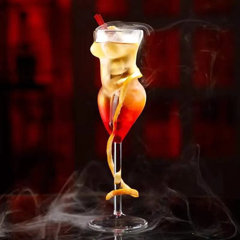 Bicchiere da Cocktail creativo Sexy Lady Body Shape whisky calice bicchieri da vino bicchiere da birra divertente per Party Home Bar KTV Nightclub