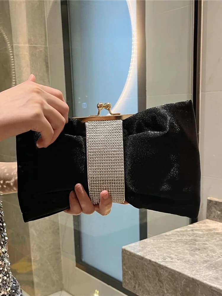 Elegant Evening Clutch Bag with Knot for Ladies Fashionable Soft Square Handbag Suitable for Formal Occasions
