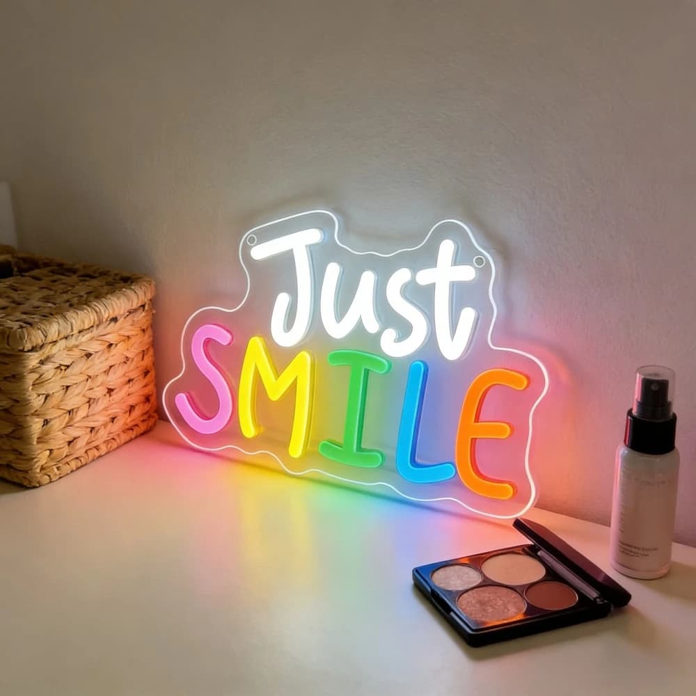 Insegna al Neon 'Just Smile', Luce LED da Parete USB Dimmerabile, Illuminazione Colorata per Camera da Letto, Soggiorno, Salone, Decorazione con Citazione Positiva, Idea Regalo