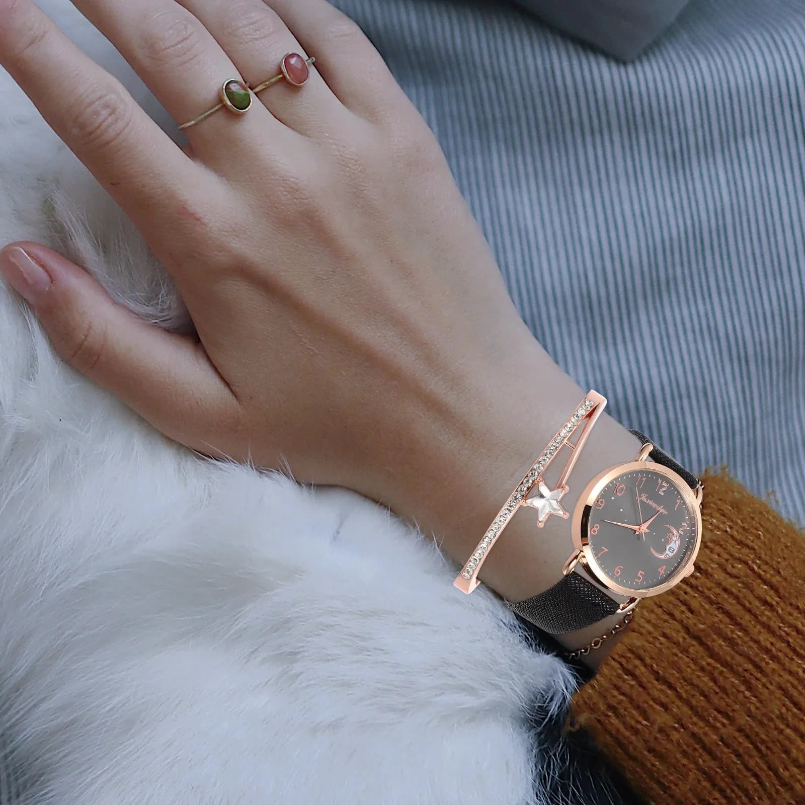 1Set Stylish Moon Phase Women Watch Bracelet Set Delicate Craftsmanship Modern Elegant Wristwatch for Leisure Appointments Gifts