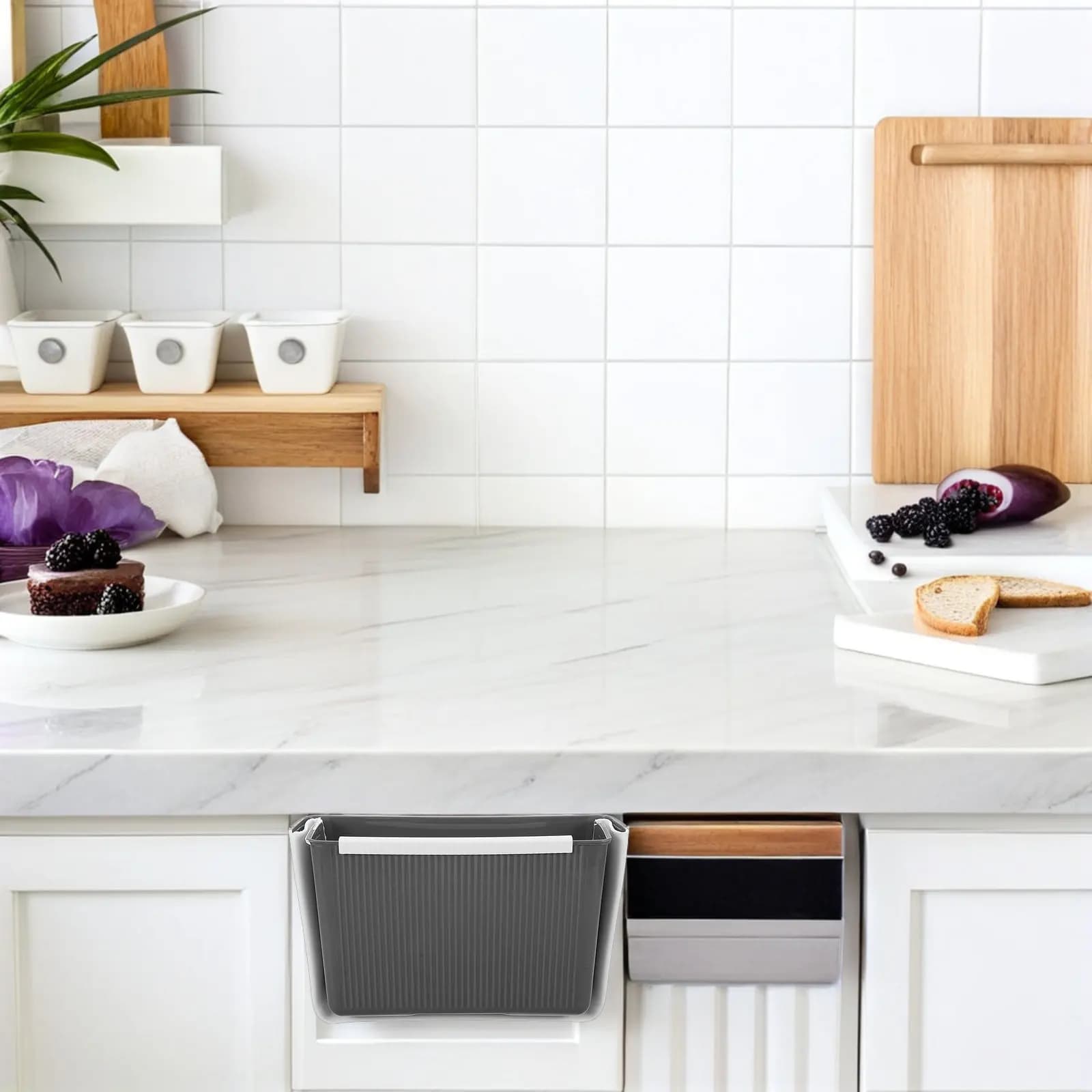 Cestino Pieghevole per Cucina, Bagno, Lavanderia, Bidone della Spazzatura in Plastica Montabile a Parete, Salvaspazio, Piccolo Contenitore per Rifiuti