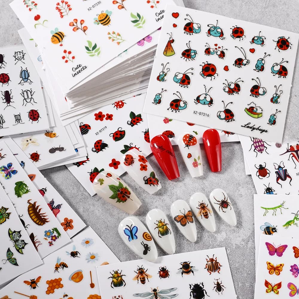 30 Pz/lotto Carino Ape Coccinella Formica Unghie Artistiche Adesivi Autoadesivi Decalcomanie Per Unghie Fiori Farfalla Insetto Disegni Manicure Decorazioni