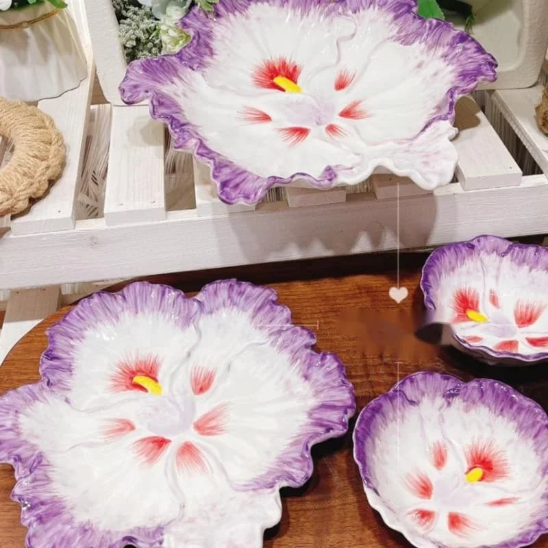 Ciotola di riso in ceramica Foglie irregolari Piatto di frutta secca Bellissimo cibo occidentale Stoviglie Design creativo in rilievo in ceramica per la casa