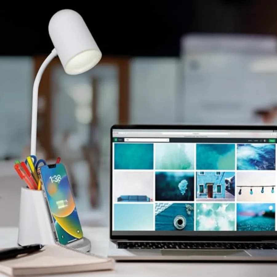 Lampada da Scrivania LED Aglow con Base di Ricarica Wireless, 3 Temperature di Colore, Area per Organizzazione e Stoccaggio, Luce per Lettura, Lampada da Tavolo R