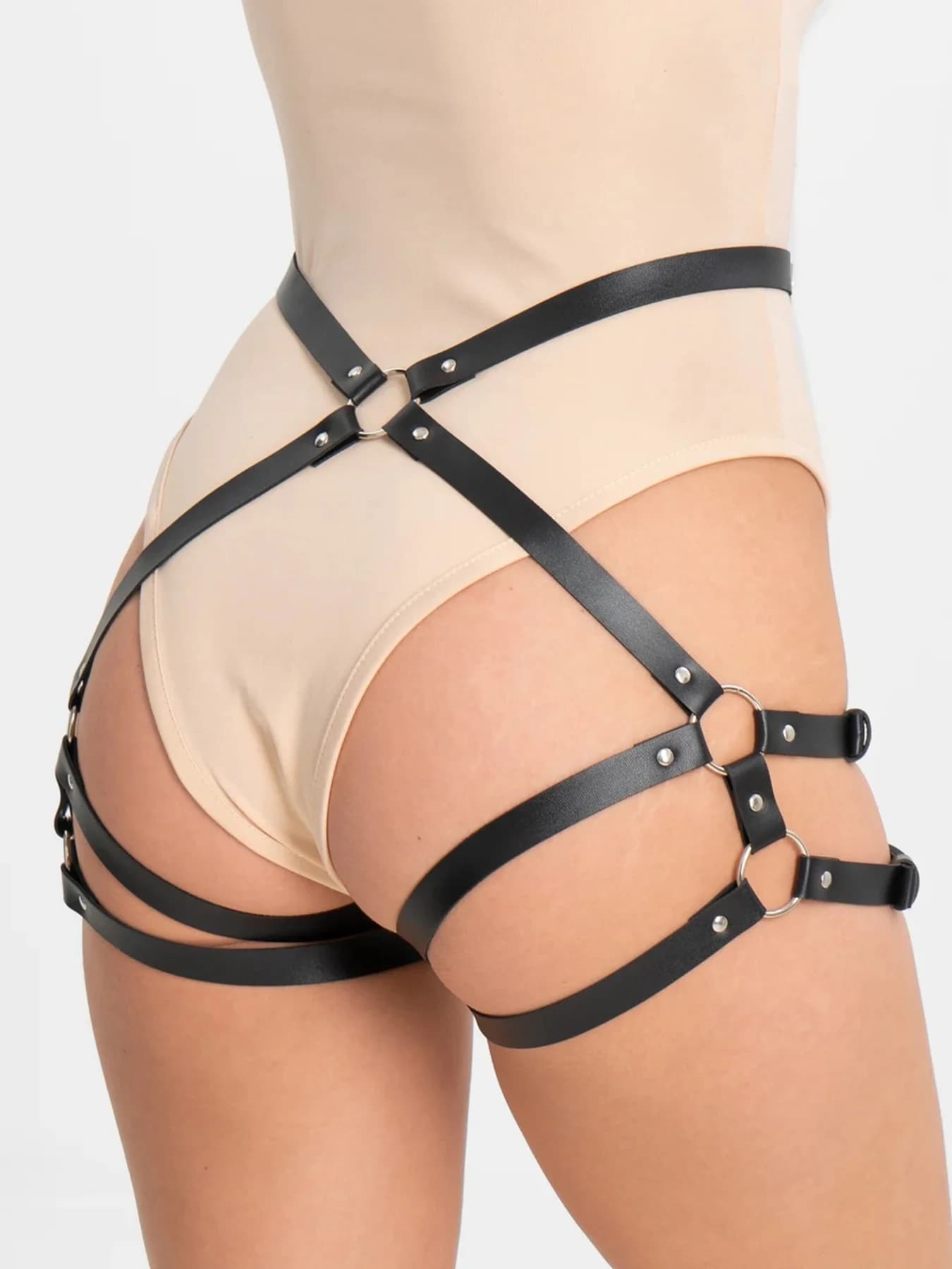 Imbracatura per coscia nera - Giarrettiere per gambe da donna in ecopelle con anelli in metallo - Completo rave punk gotico regolabile