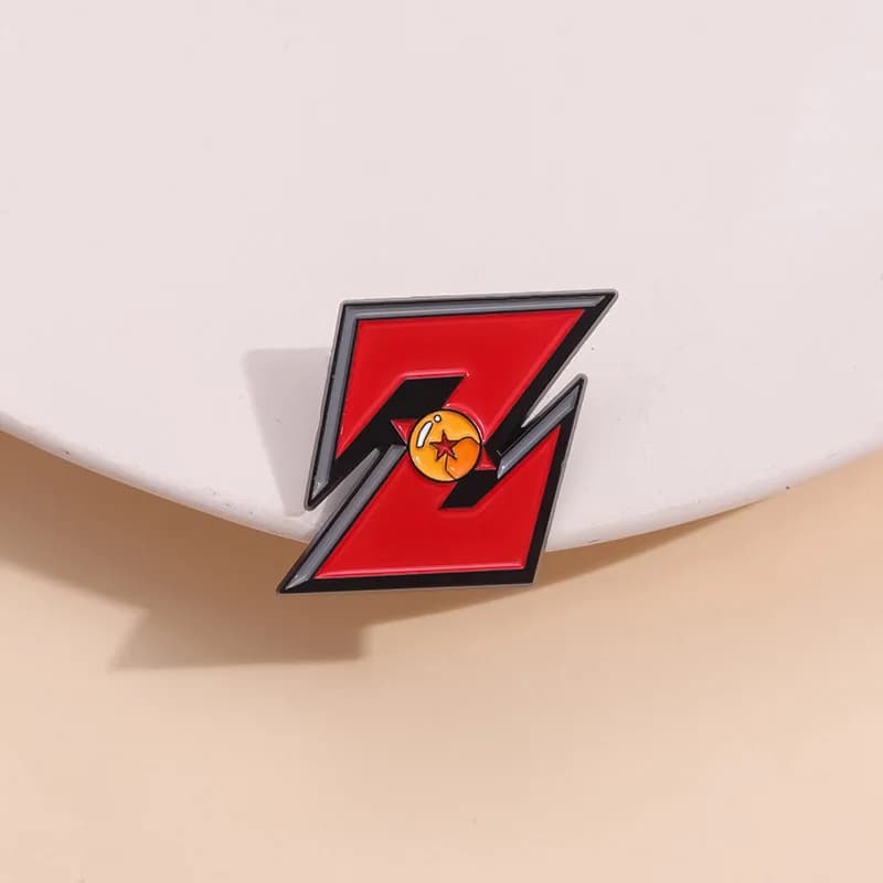 Spilla Decorativa Creativa Dragon Ball Z per Zaini e Abbigliamento - Accessorio Moda Anime