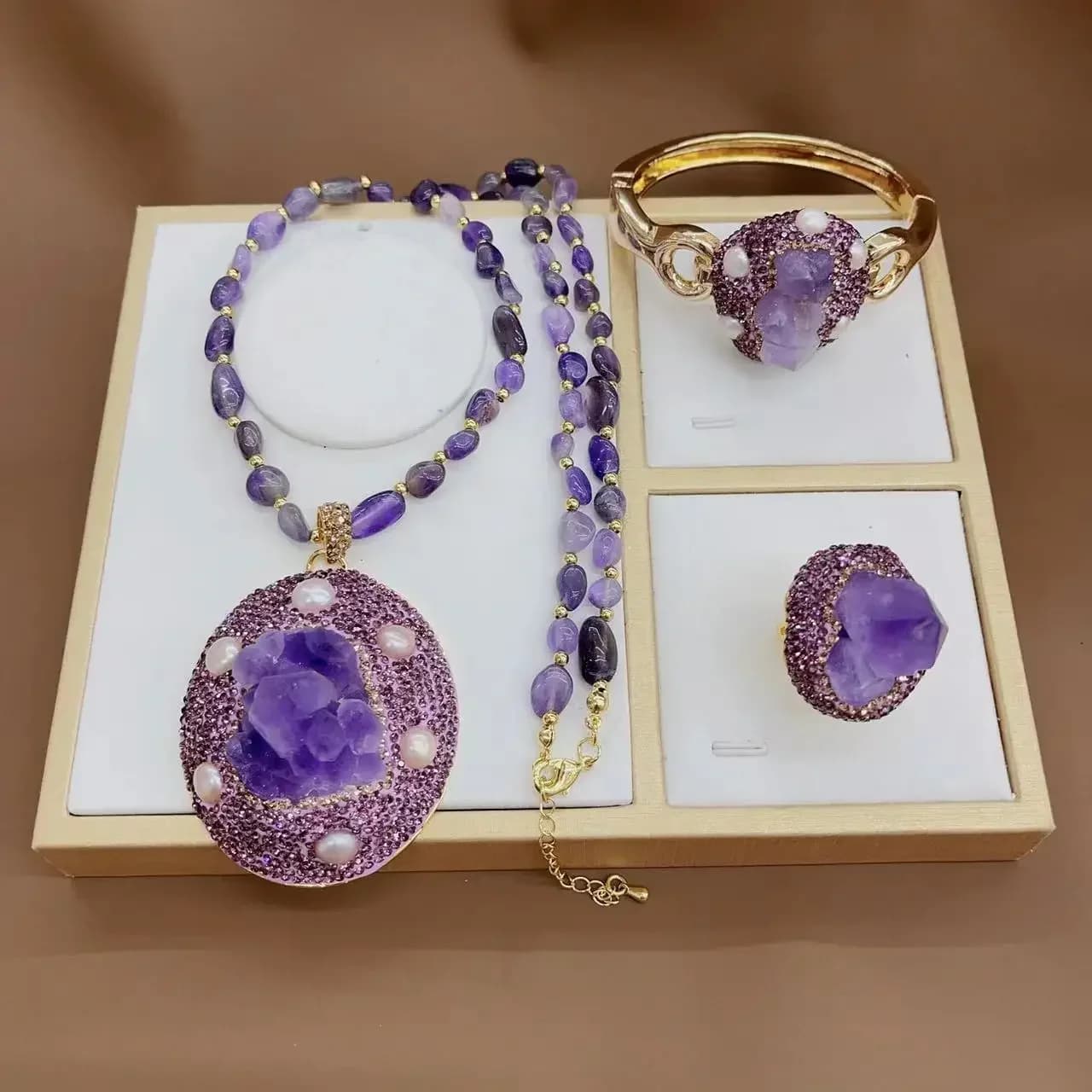 Set di gioielli in pietra minerale grezza ametista naturale, stile europeo e americano luce lusso popolare pietra naturale originale