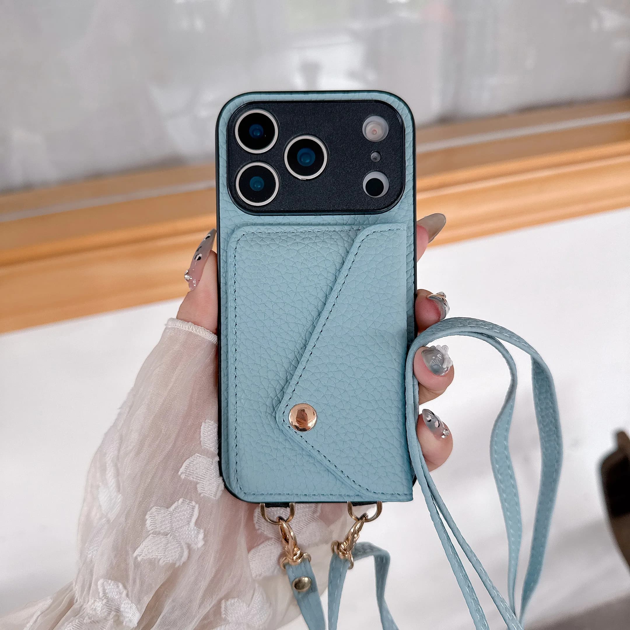 Custodia in pelle a portafoglio magnetica di lusso a tracolla per iPhone 17 Pro Max 16 Plus 15 Plus 14 13 Tasca lunga con cordino Slim Fit Cover