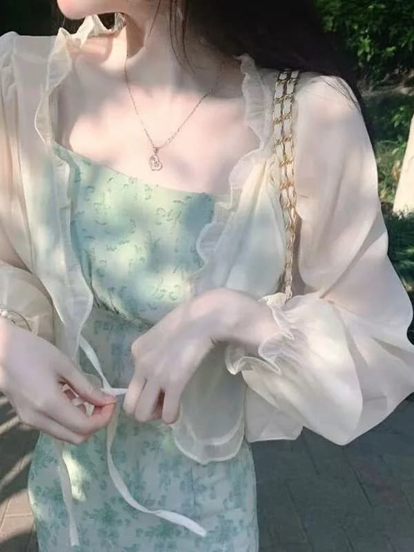 Fashionable High-End Women's Spring Cardigan Shirt Sunscreen Lightweight Thin Style Commute Loose Fit Short Length Color