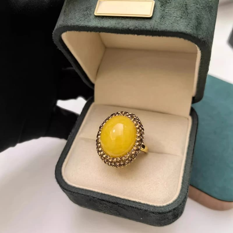 Anelli Vintage Rotondi in Ambra Gialla con Strass, Placcati in Oro 18K, Gioielli Artigianali in Cera d'Api e Cristallo di Quarzo per Donne