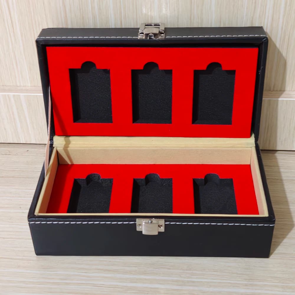 Retro a due strati 6 griglie accendino scatola di visualizzazione per accendini Zippo Zorro scatola di raccolta in pelle nera gadget regalo per fumatori
