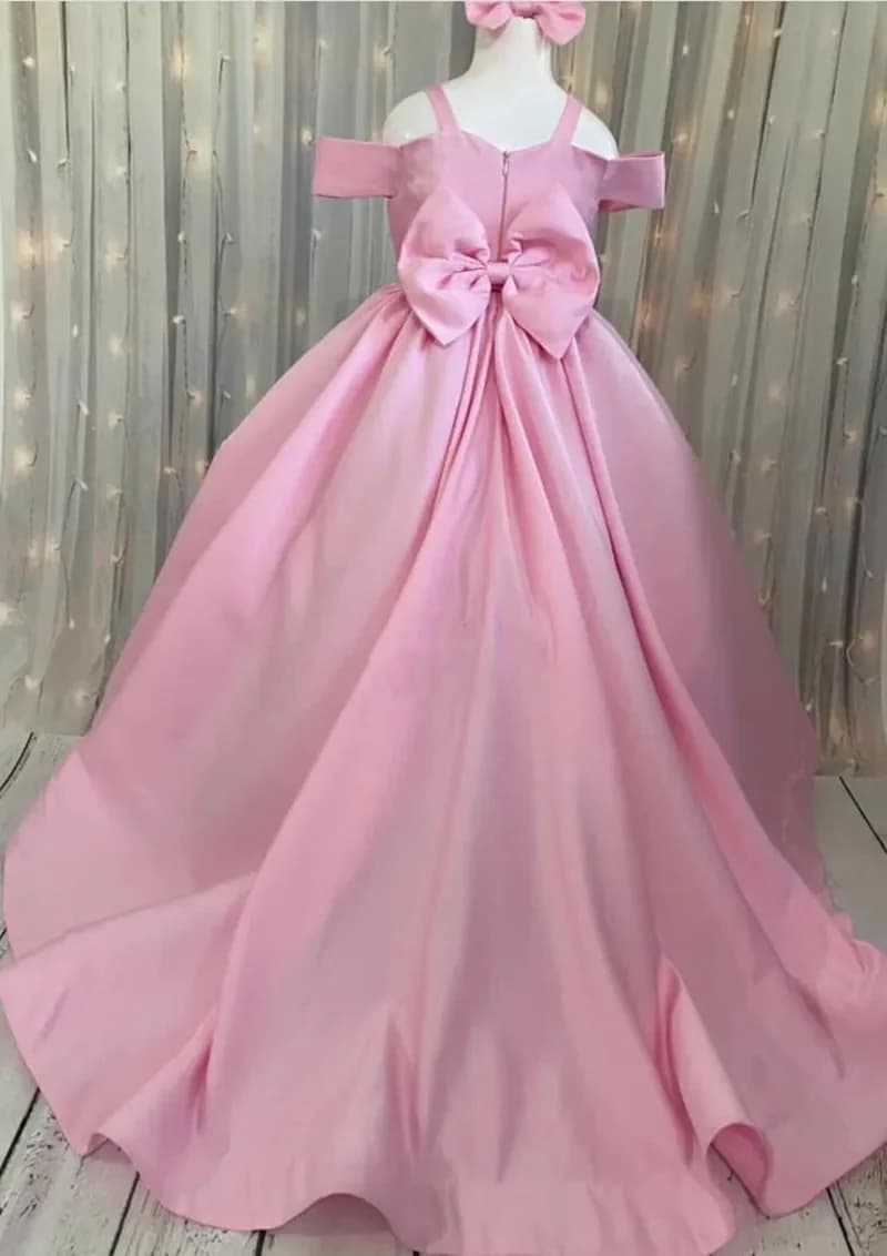 Abito da ragazza di fiore in raso rosa personalizzato per matrimonio lungo fino al pavimento con spalle scoperte Abito da ballo per prima comunione per festa di compleanno per bambini