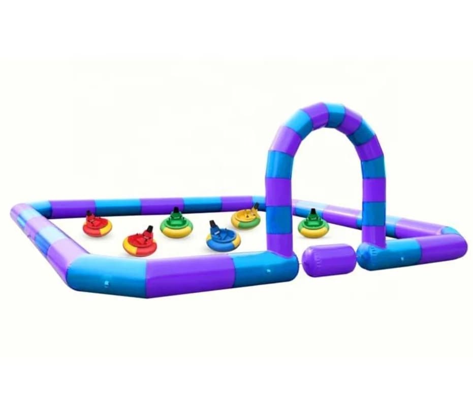 Pista da corsa gonfiabile Go Karts per giochi sportivi all'aperto Pista da corsa gonfiabile per auto paraurti