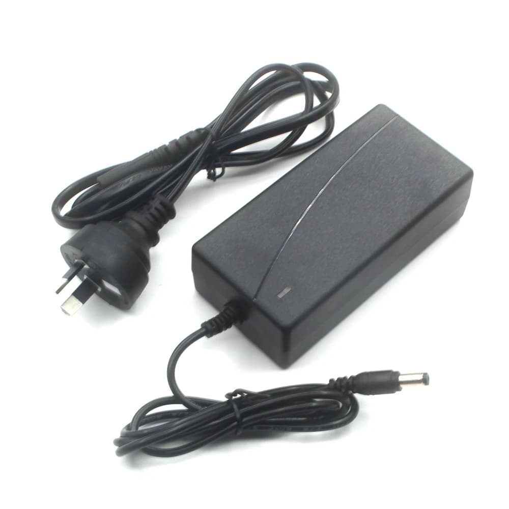 24V 10A Nuovo AC 100V-240V 240W Convertitore Adattatore di alimentazione DC24V 10A 5.5*2.1mm * 5.0mm EU US AU Spina Adattatore di Alimentazione