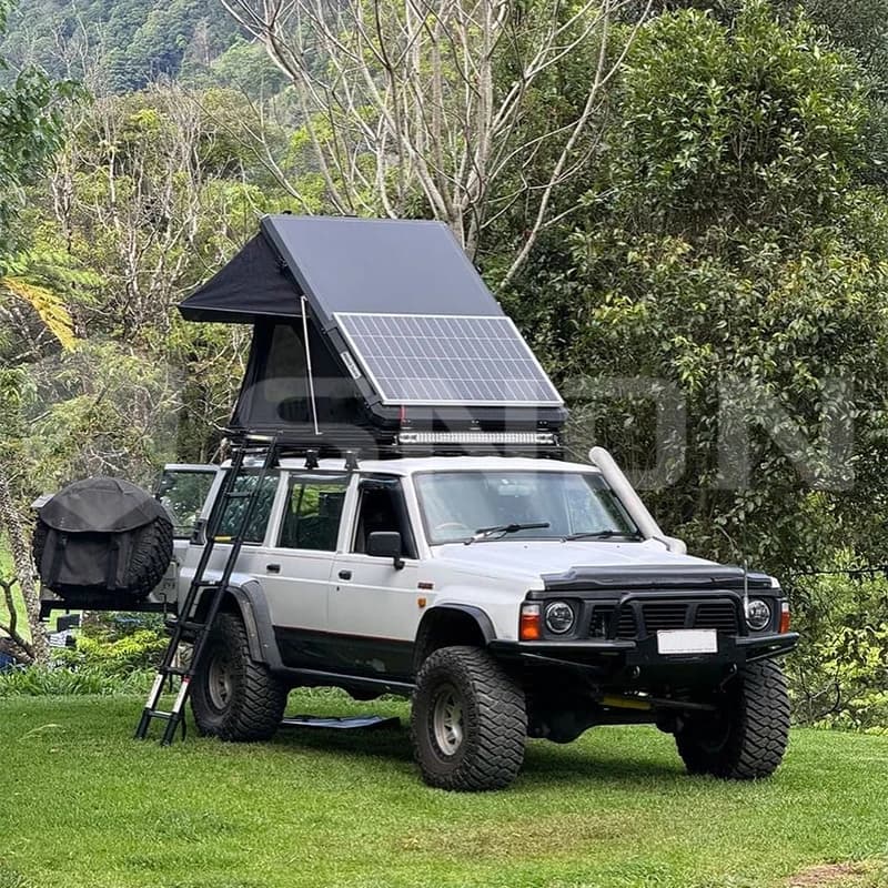 Tenda da tetto per auto overlanding 4x4 Camper Tenda da tetto durevole impermeabile per quattro stagioni Guscio rigido in alluminio con pannello solare