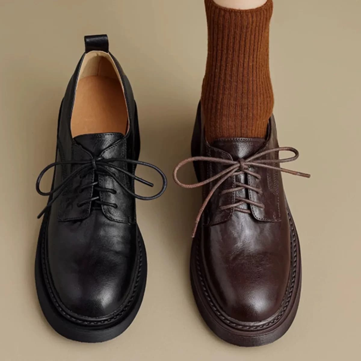 Scarpe Lefu da Donna Primavera-Autunno 2026, Nuove Scarpe in Pelle con Suola Spessa, Allacciatura e Punta Tonda