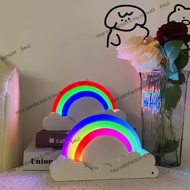Lampada da scrivania a LED, romantica lampada da comodino, luce notturna decorativa per influencer, regalo, luce d'ambiente, stile ins, per ragazze.