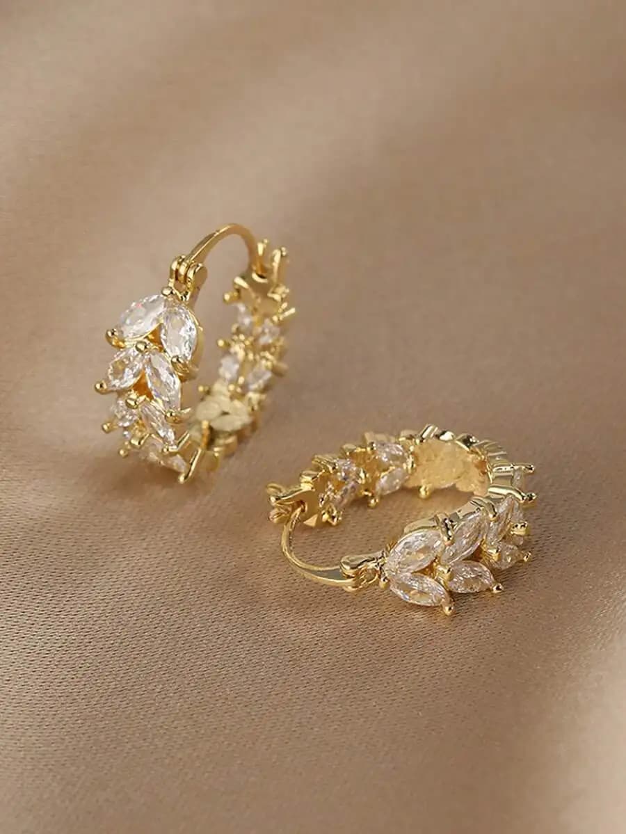 1 pair wheat spike shaped earrings with rhinestone decoration