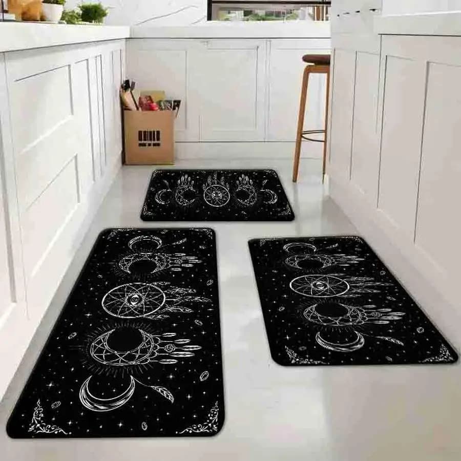 1pc flannel floor matCelestial Moon Dreamcatcher Print Floor Mat, Bohemian Style Anti-Slip Rug for Living Room Bedroom Home DecorNon-slip, machine washable, soft area rug for home living room bedroom kitchen decor