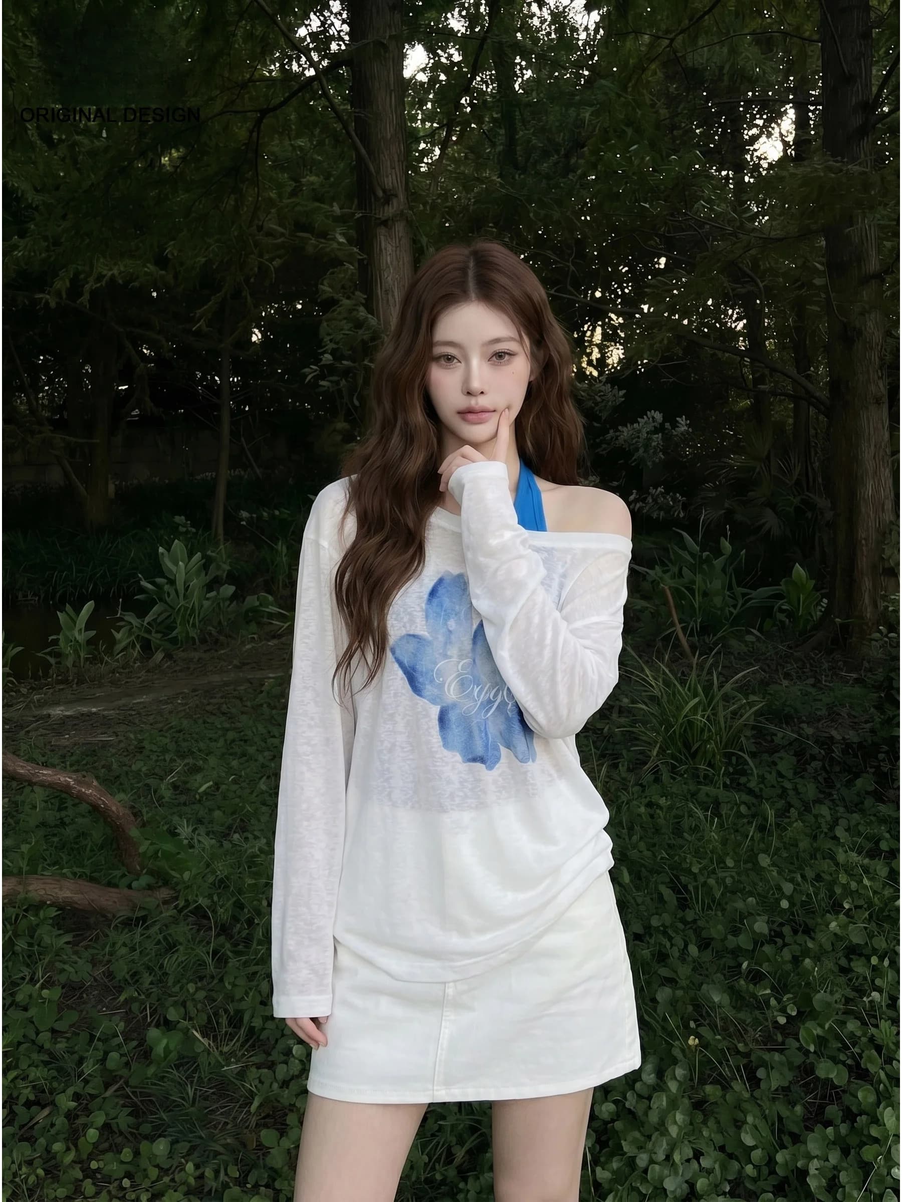 Completo due pezzi estivo da donna: Copricostume bianco senza maniche con scollo a V e T-shirt a maniche lunghe in maglia slim fit con stampa floreale, protezione UV