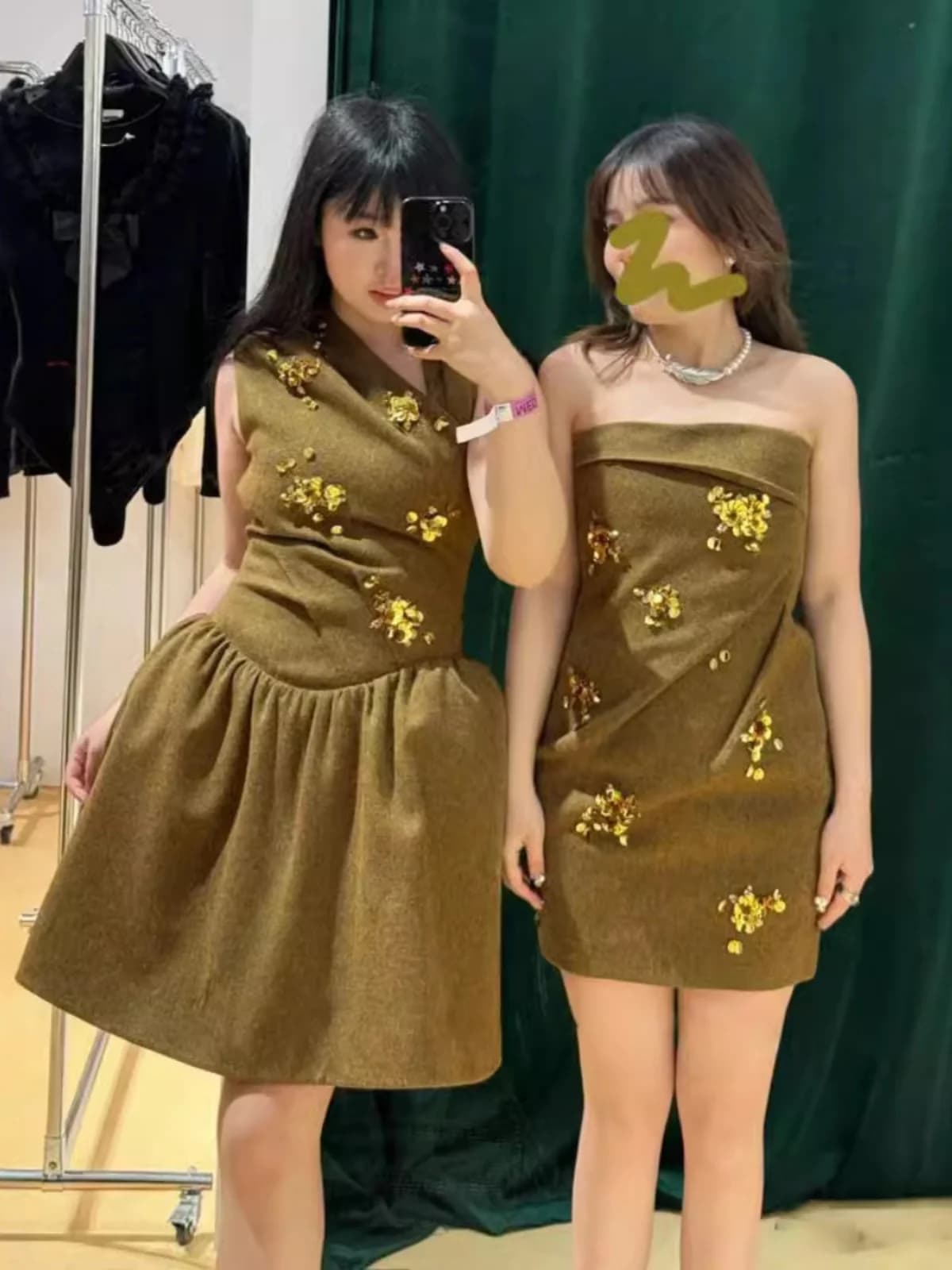 Gold Flower Embroidered Heavy Wool Backless Dress Shoulder Bared A-Line Skirt Style Women's Sweet Style Spring Autumn Winter
