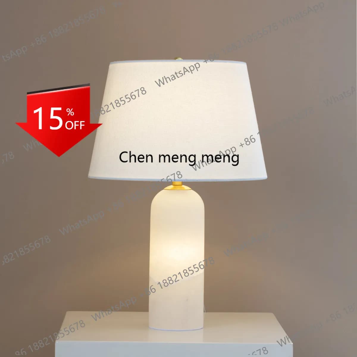 Lampada da tavolo decorativa in marmo naturale per soggiorno, camera da letto principale, stile italiano, lusso leggero, semplice, per uso domestico.